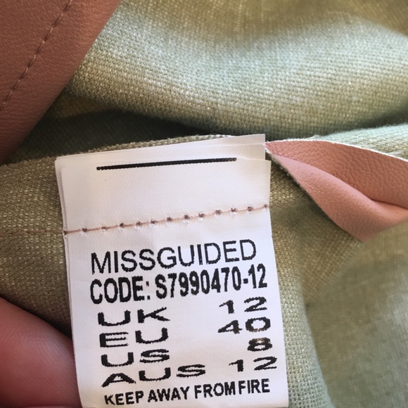 [MISSGUIDED] Vegan leather mini skirt size 8 - Picture 4 of 5